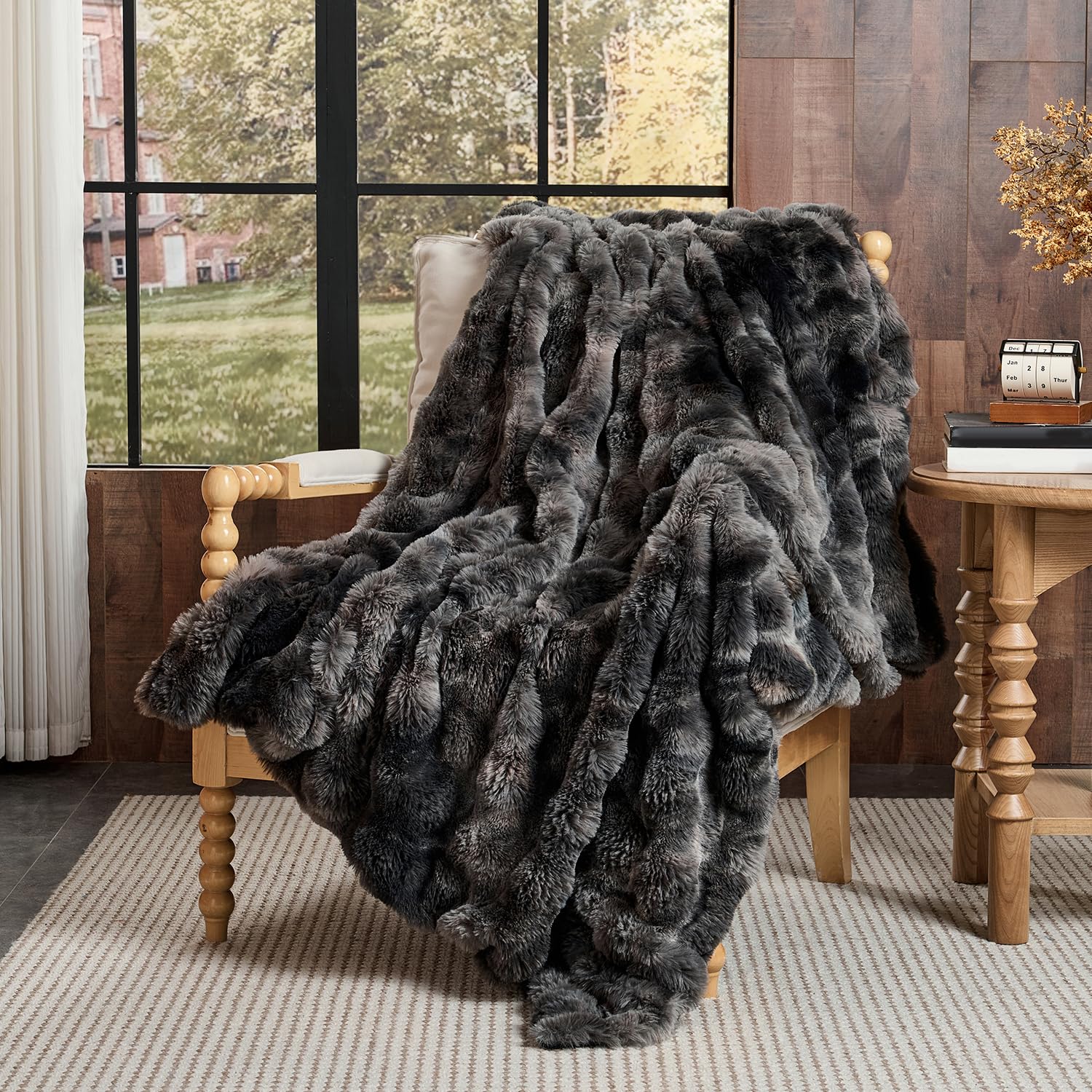 Lotus Karen Faux Fur Throw Blanket Black - Big Bubble Rabbit Fluff Blanket for Couch, Small Fluffy Fuzzy Cozy Blanket, Thick Furry Plush Shaggy Blankets, 50x60 Inches