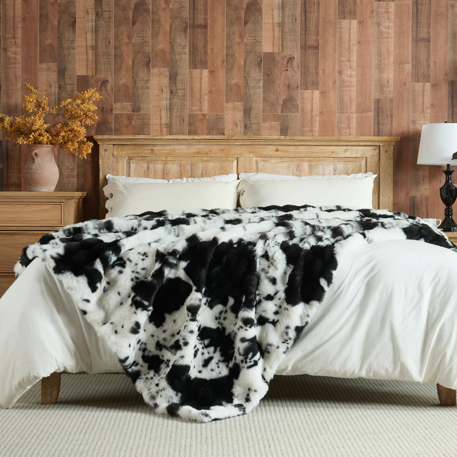 Lotus Karen Faux Fur Throw Blanket Black - Big Bubble Rabbit Fluff Blanket for Couch, Small Fluffy Fuzzy Cozy Blanket, Thick Furry Plush Shaggy Blankets, 50x60 Inches