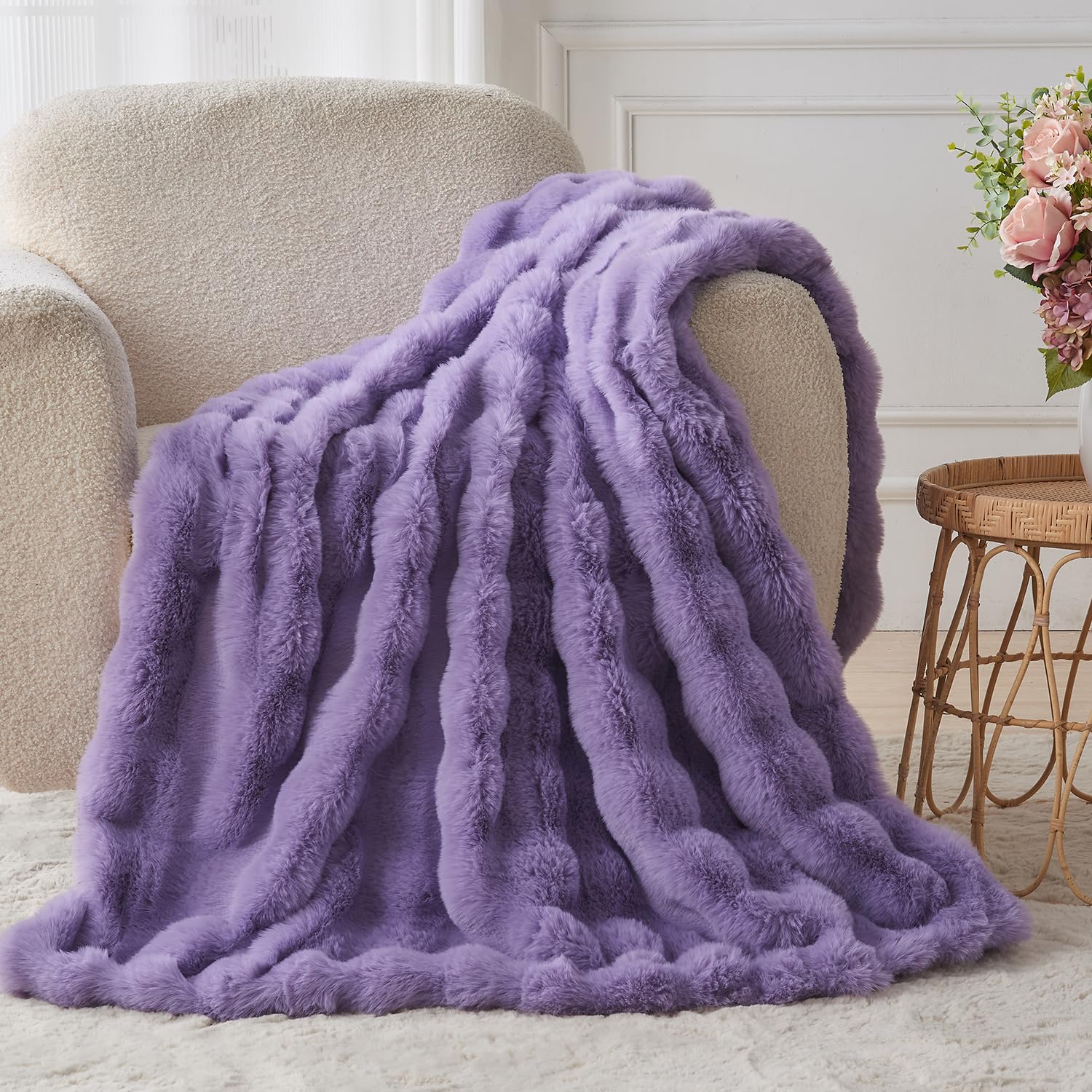 Lotus Karen Faux Fur Throw Blanket Black - Big Bubble Rabbit Fluff Blanket for Couch, Small Fluffy Fuzzy Cozy Blanket, Thick Furry Plush Shaggy Blankets, 50x60 Inches