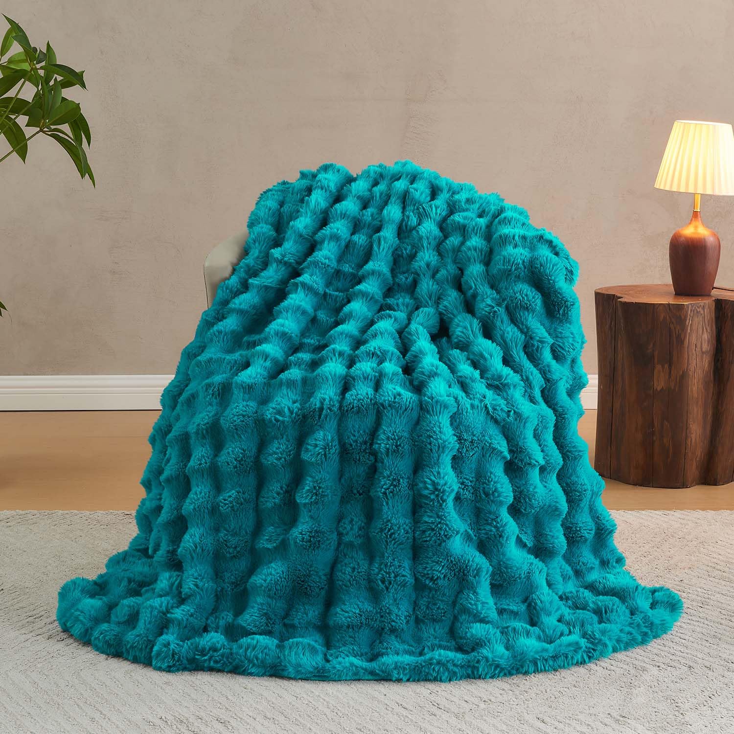 Lotus Karen Faux Fur Throw Blanket Black - Big Bubble Rabbit Fluff Blanket for Couch, Small Fluffy Fuzzy Cozy Blanket, Thick Furry Plush Shaggy Blankets, 50x60 Inches