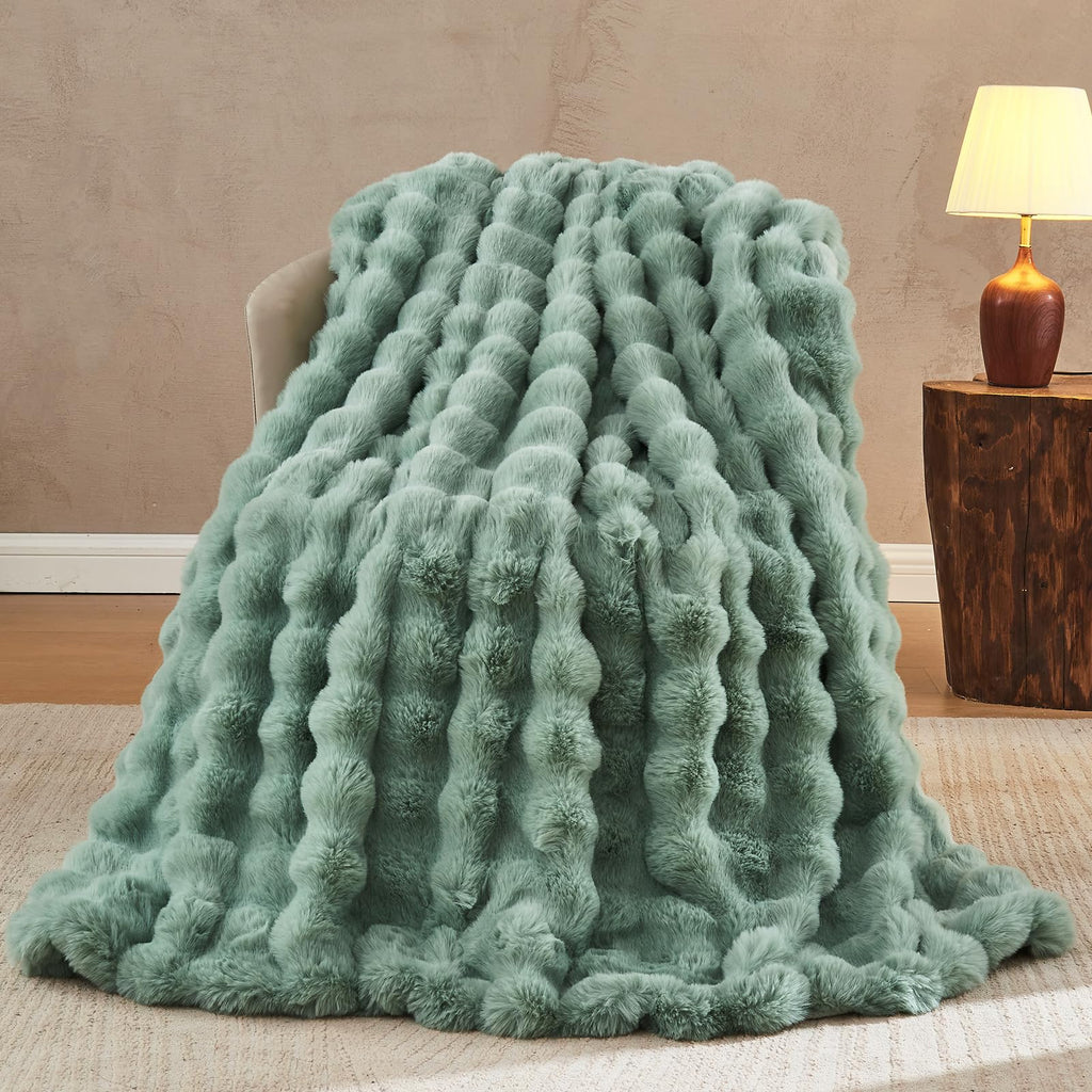 Lotus Karen Faux Fur Throw Blanket Black - Big Bubble Rabbit Fluff Blanket for Couch, Small Fluffy Fuzzy Cozy Blanket, Thick Furry Plush Shaggy Blankets, 50x60 Inches
