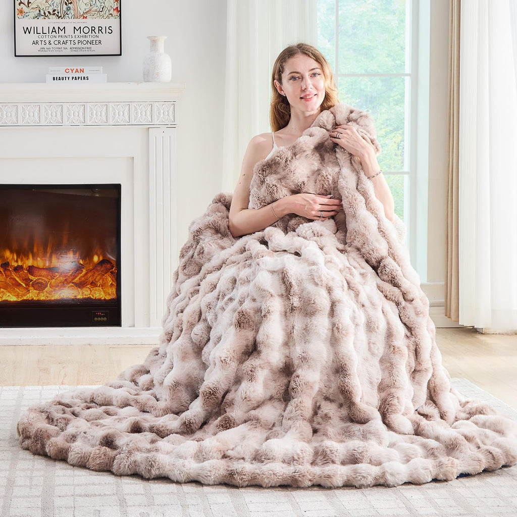 Lotus Karen Faux Fur Throw Blanket Black - Big Bubble Rabbit Fluff Blanket for Couch, Small Fluffy Fuzzy Cozy Blanket, Thick Furry Plush Shaggy Blankets, 50x60 Inches