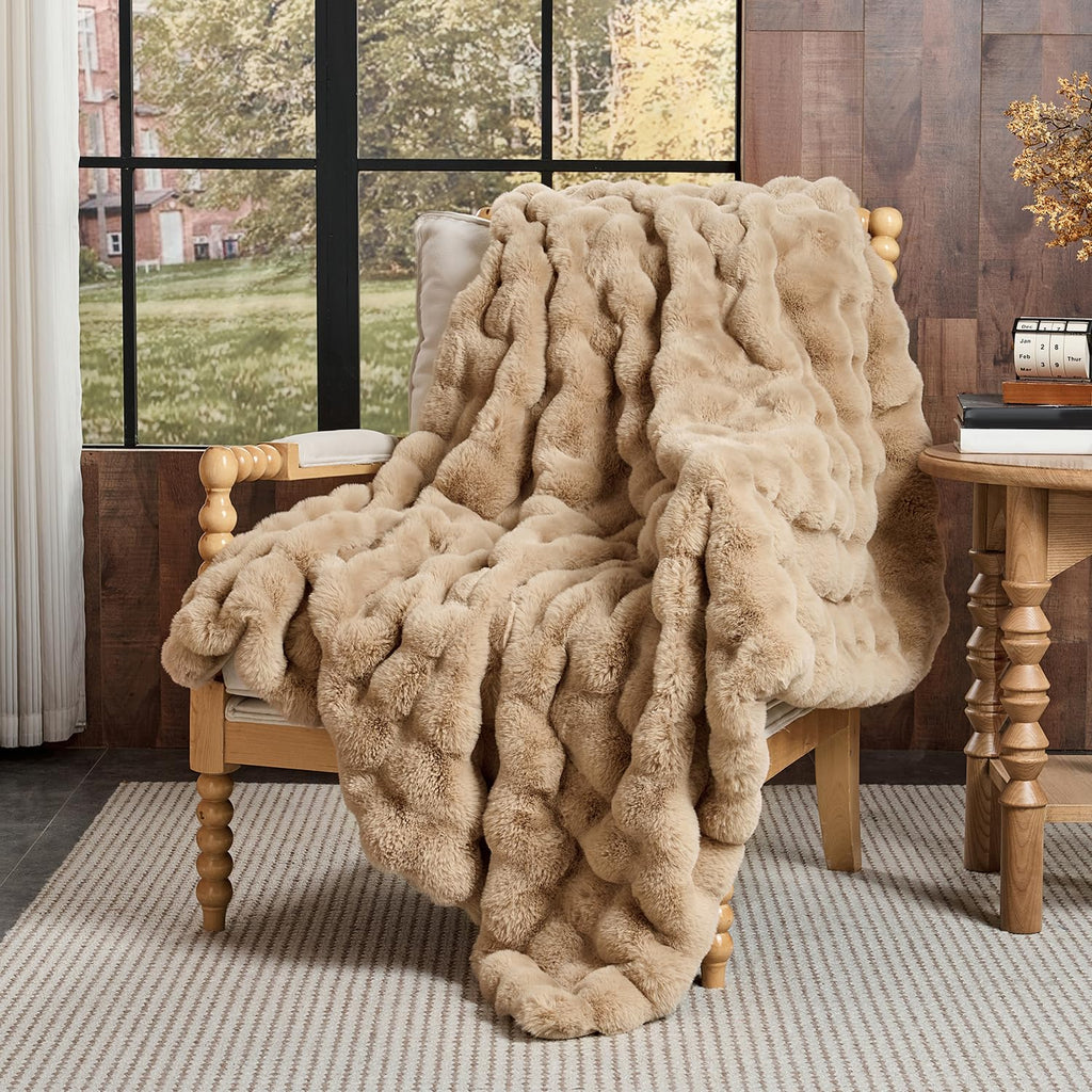 Lotus Karen Faux Fur Throw Blanket Black - Big Bubble Rabbit Fluff Blanket for Couch, Small Fluffy Fuzzy Cozy Blanket, Thick Furry Plush Shaggy Blankets, 50x60 Inches