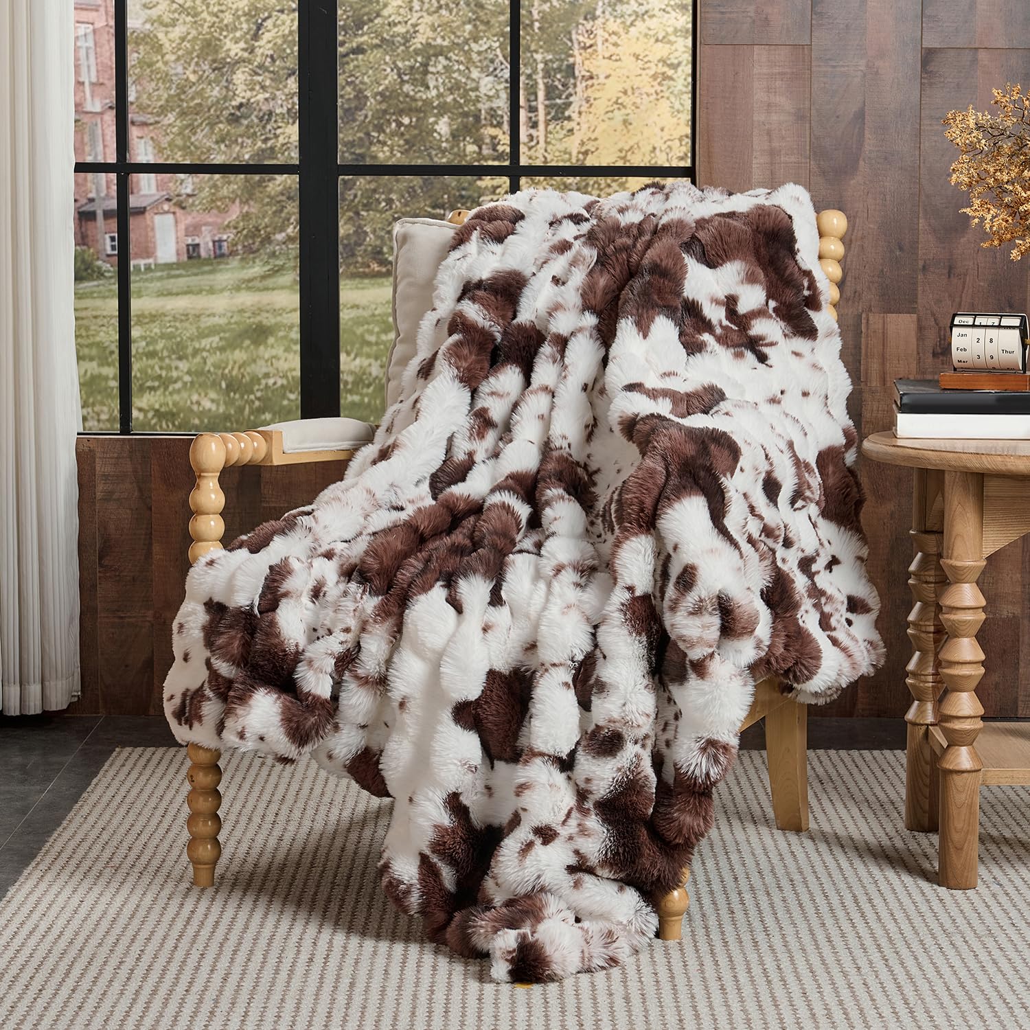 Lotus Karen Faux Fur Throw Blanket Black - Big Bubble Rabbit Fluff Blanket for Couch, Small Fluffy Fuzzy Cozy Blanket, Thick Furry Plush Shaggy Blankets, 50x60 Inches
