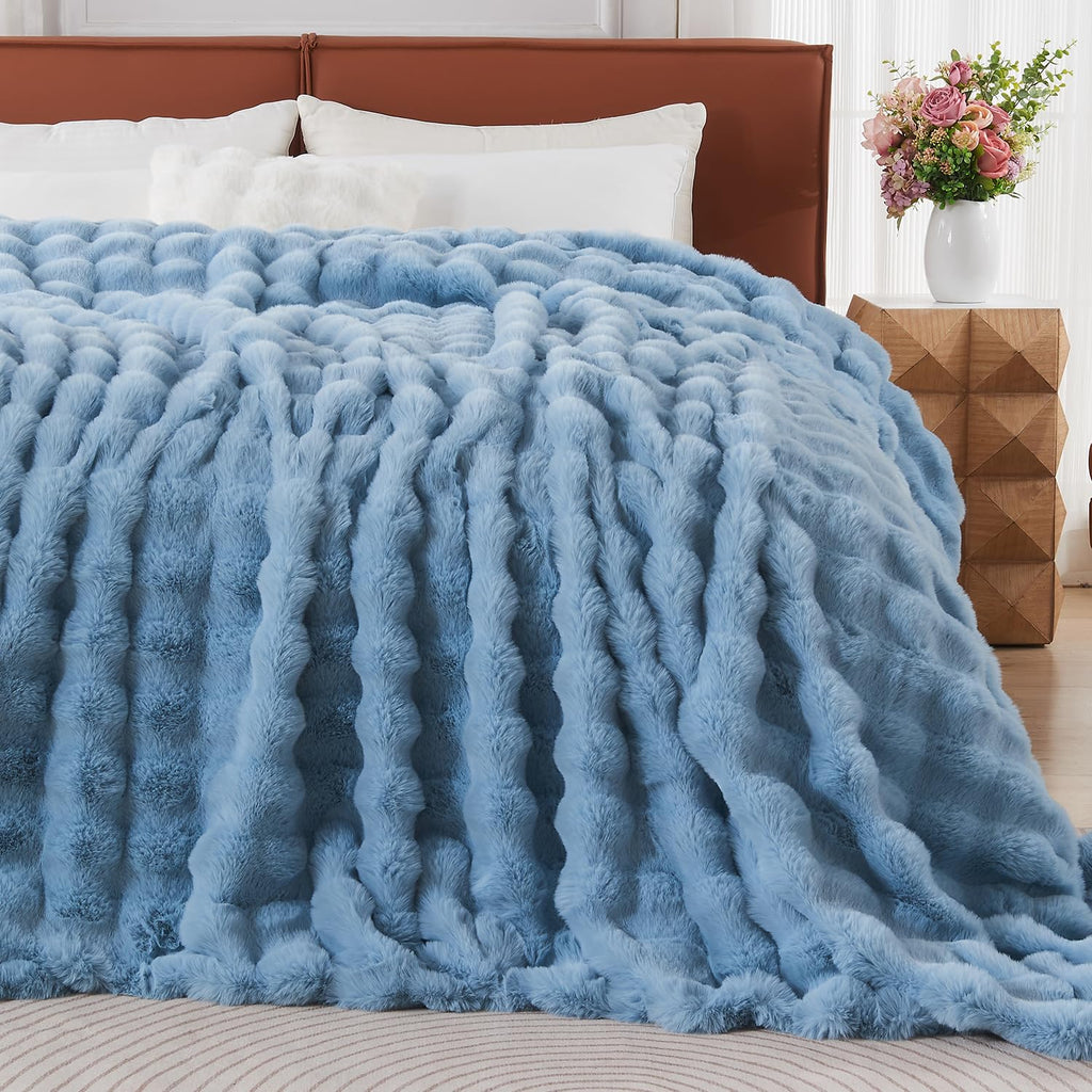 Lotus Karen Faux Fur Throw Blanket Black - Big Bubble Rabbit Fluff Blanket for Couch, Small Fluffy Fuzzy Cozy Blanket, Thick Furry Plush Shaggy Blankets, 50x60 Inches