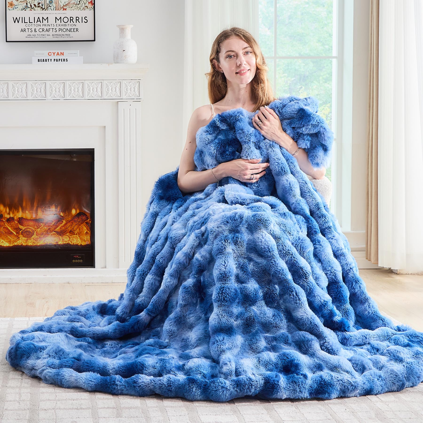 Lotus Karen Faux Fur Throw Blanket Black - Big Bubble Rabbit Fluff Blanket for Couch, Small Fluffy Fuzzy Cozy Blanket, Thick Furry Plush Shaggy Blankets, 50x60 Inches
