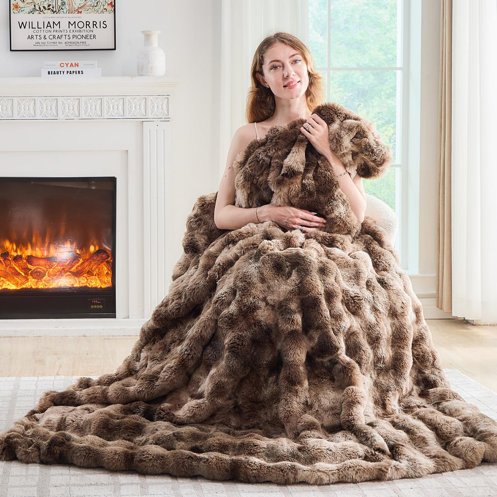 Lotus Karen Faux Fur Throw Blanket Black - Big Bubble Rabbit Fluff Blanket for Couch, Small Fluffy Fuzzy Cozy Blanket, Thick Furry Plush Shaggy Blankets, 50x60 Inches