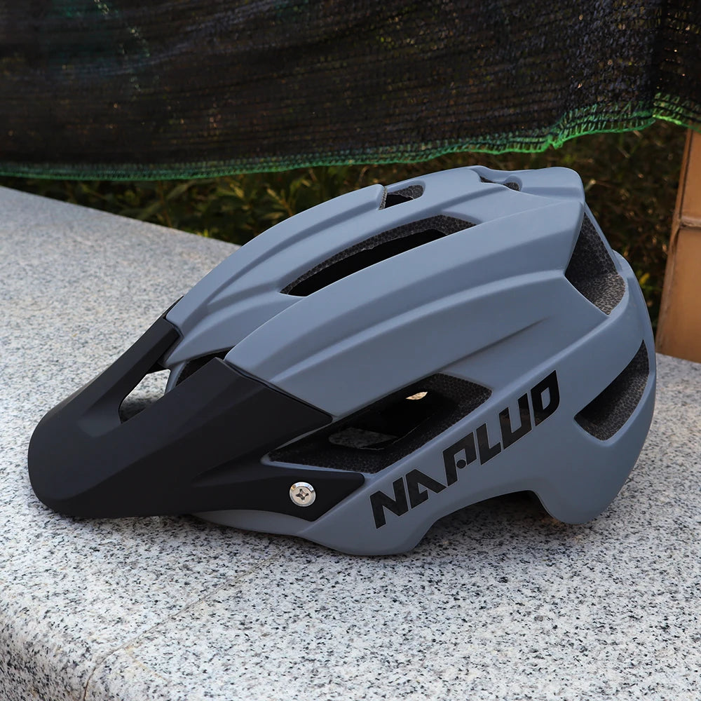 Outdoor DH MTB Mountain Bike Cross Country Bike Helmet Men's Light CE CPSC Safety Helmet Mountain Bike Helmet Lightweight